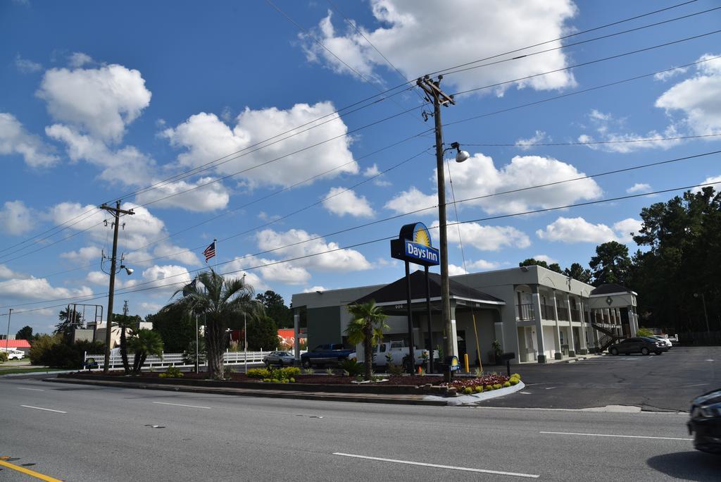 Days Inn By Wyndham Goose Creek North Charleston Exterior foto